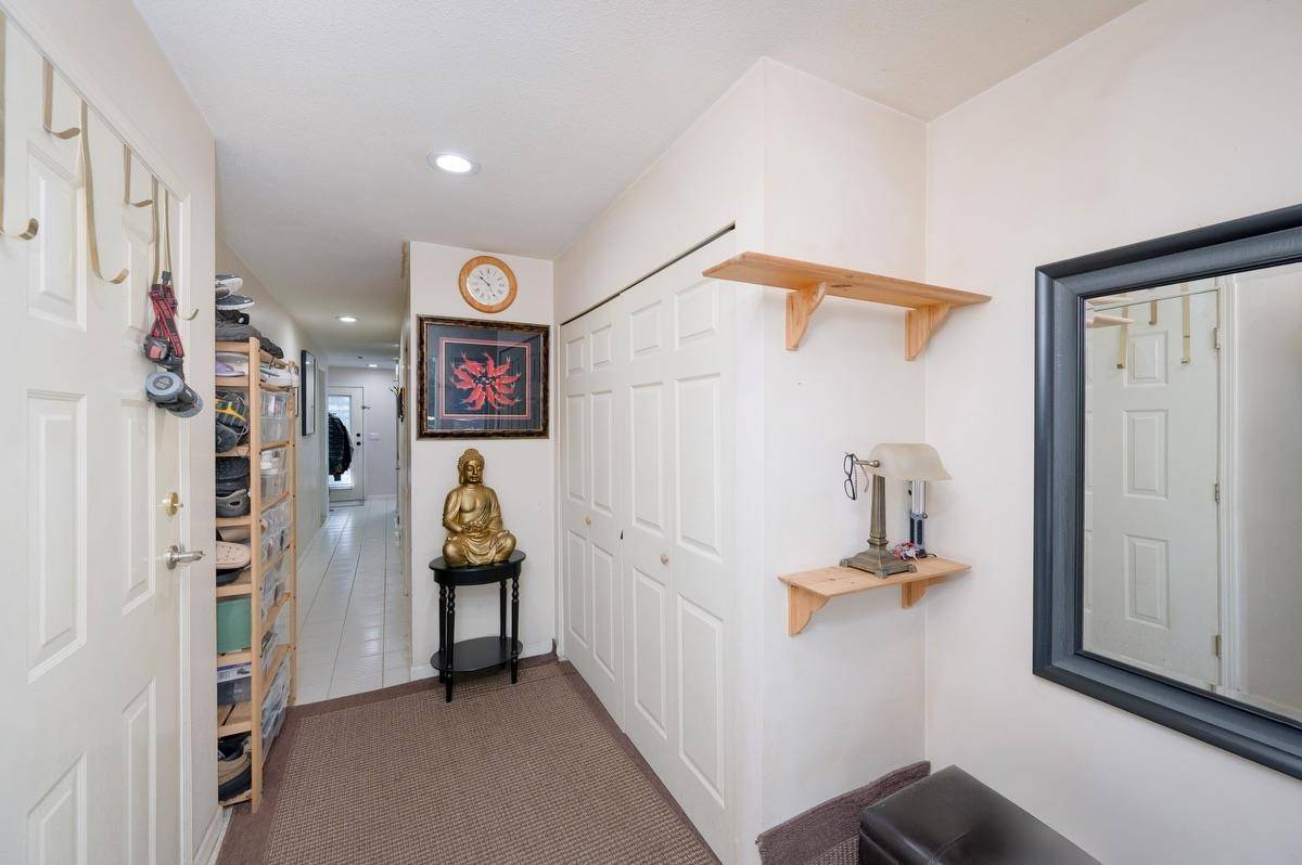Port Coquitlam, BC V3C 3J5,3228 Raleigh ST #12