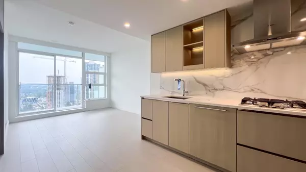 Surrey, BC V3T 0V2,13768 100 AVE #3306