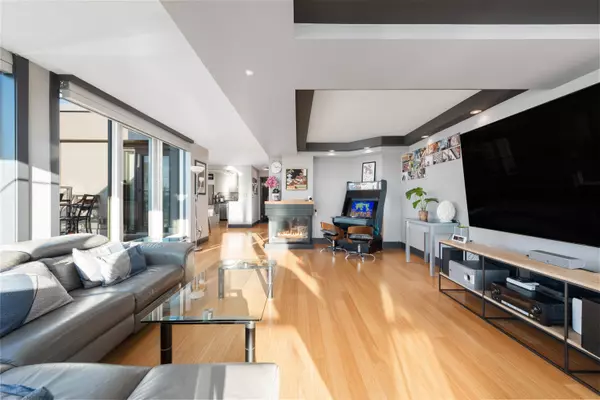 Vancouver, BC V6Z 2S6,888 Pacific ST #1806