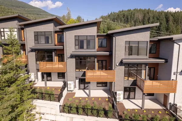 3407 Mamquam RD #3, Squamish, BC V8B 1E4