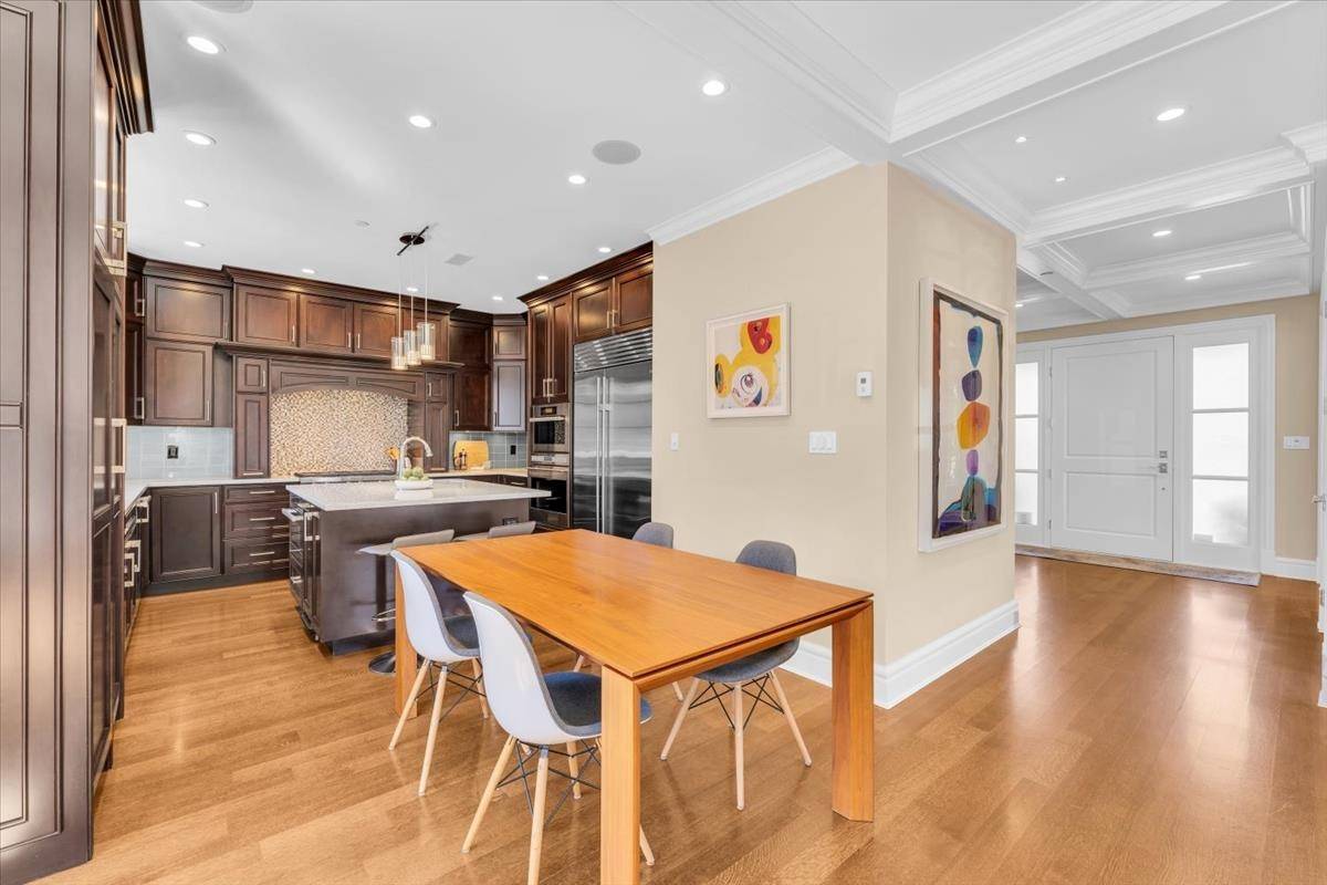 Vancouver, BC V5W 1A8,396 E 35th AVE