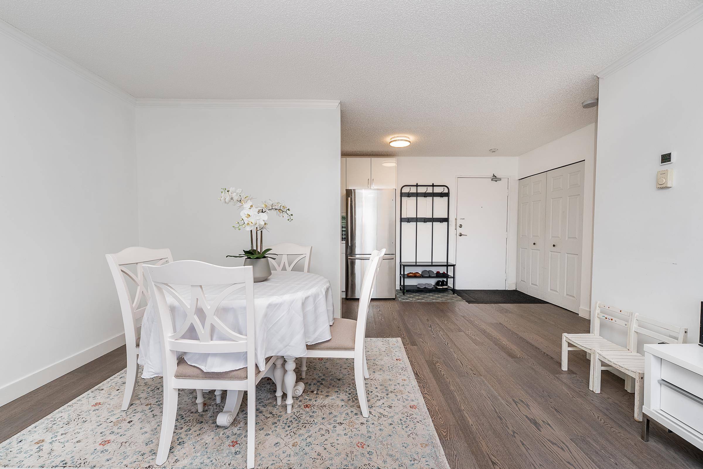 2055 Suffolk AVE #307 Port Coquitlam, BC V3B 1H4