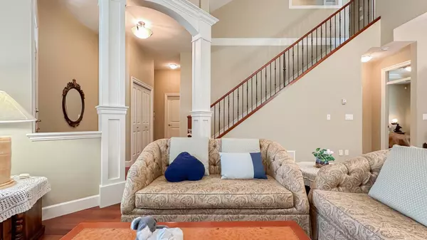 Surrey, BC V4P 3R6,14655 32 AVE #26