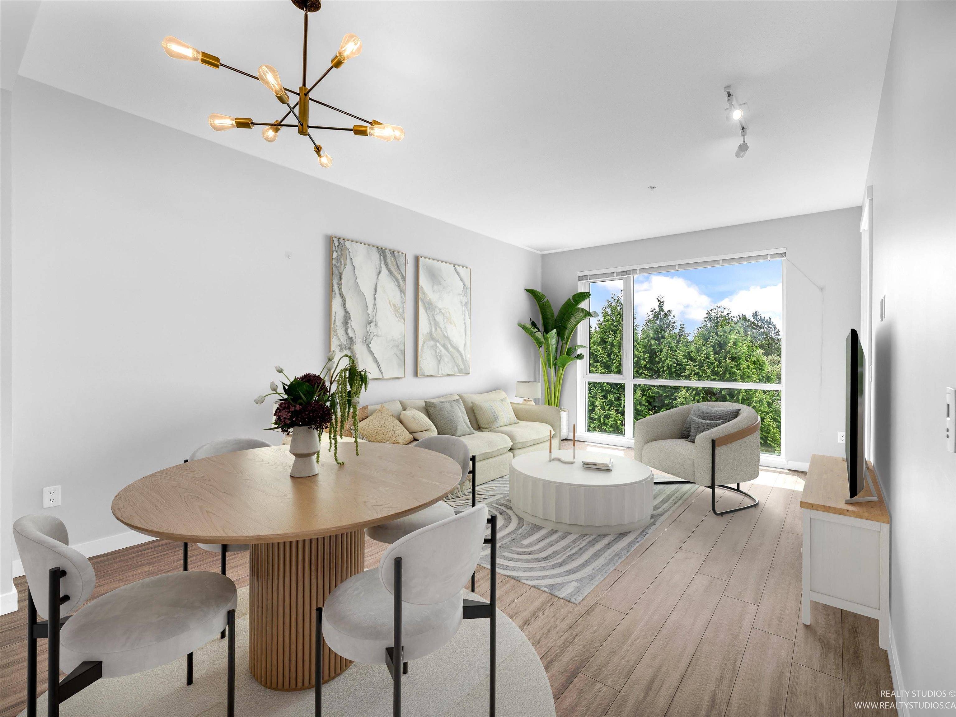 North Vancouver, BC V7J 0C1,2651 Library LN #322