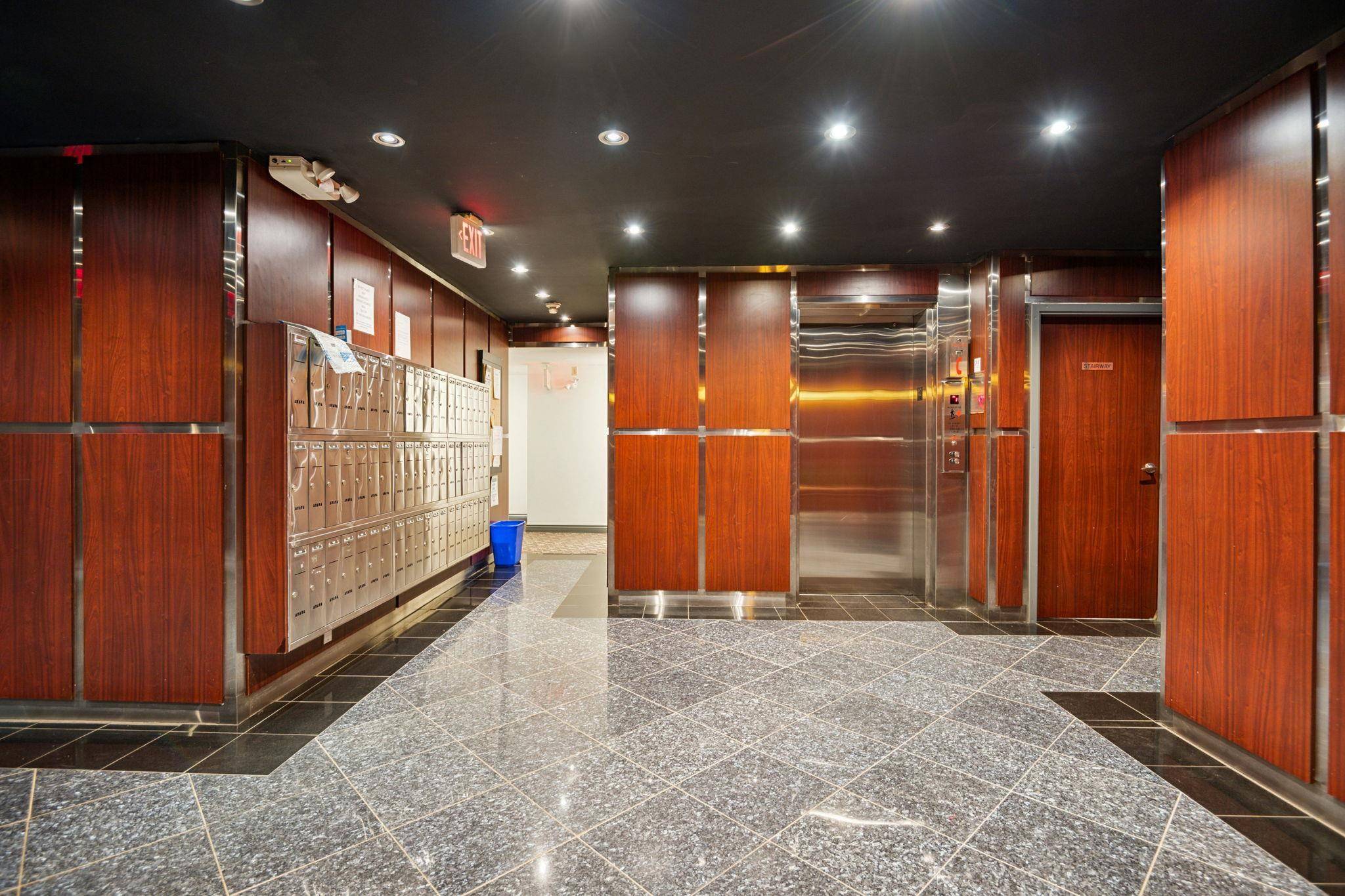Vancouver, BC V6G 3B1,1550 Barclay ST #219