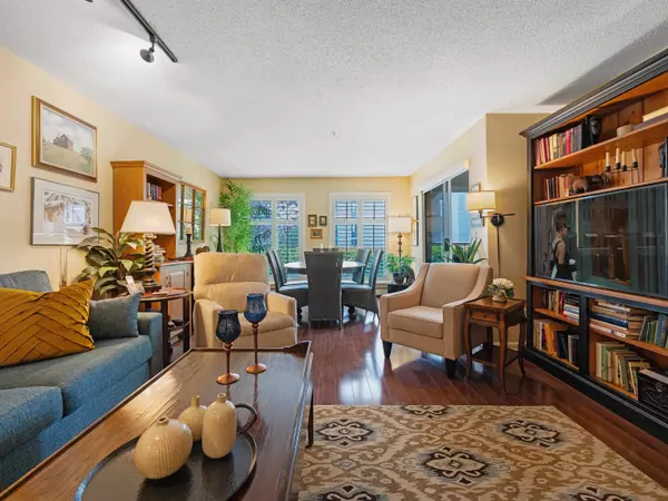 West Vancouver, BC V7V 1K3,2150 Marine DR #6