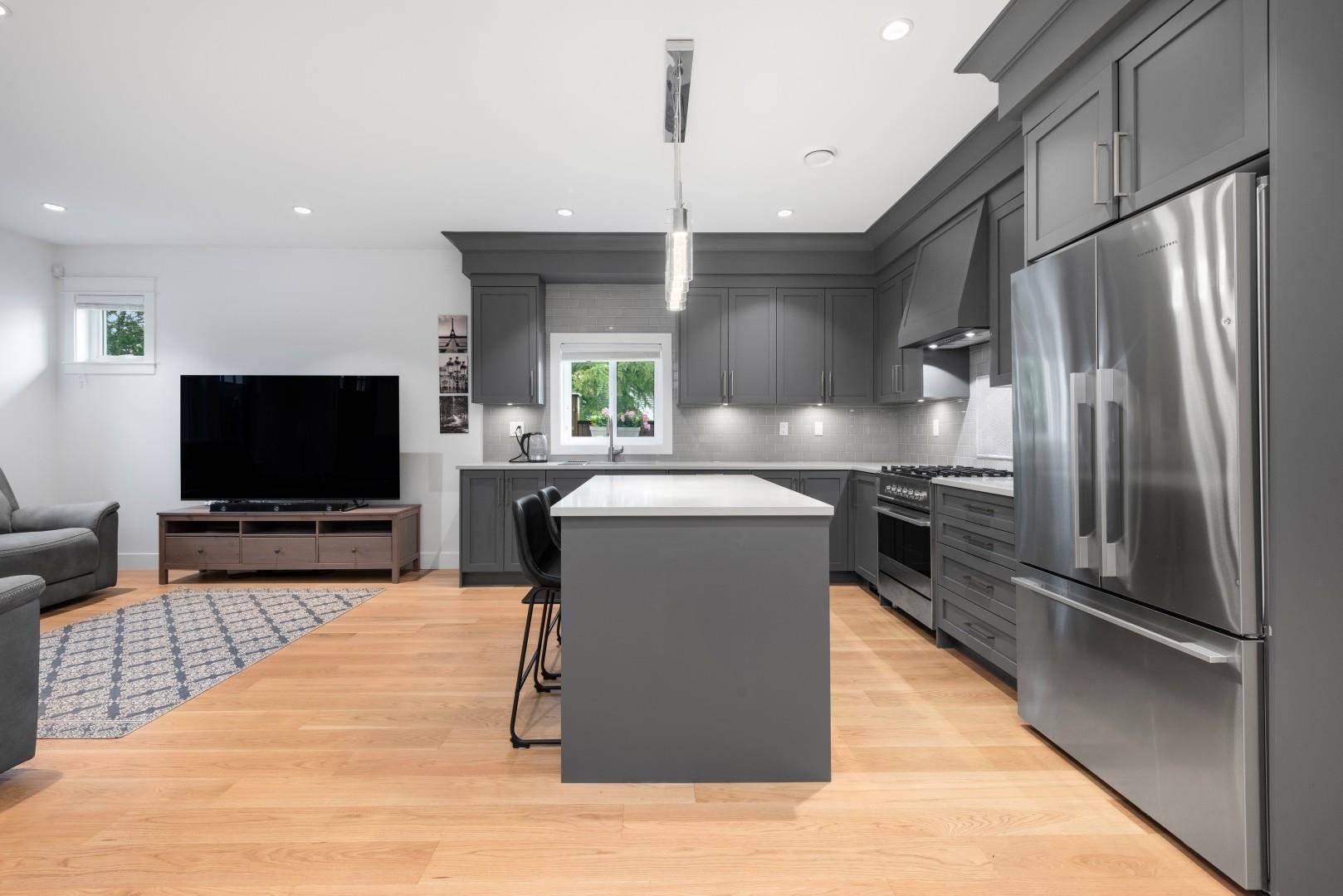 5702 Williams RD Richmond, BC V7E 1K3