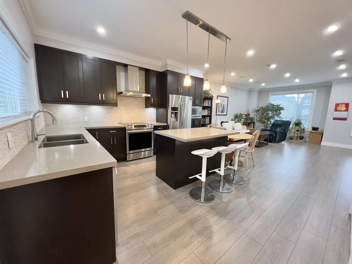 Surrey, BC V4N 6S6,7056 192 ST #3