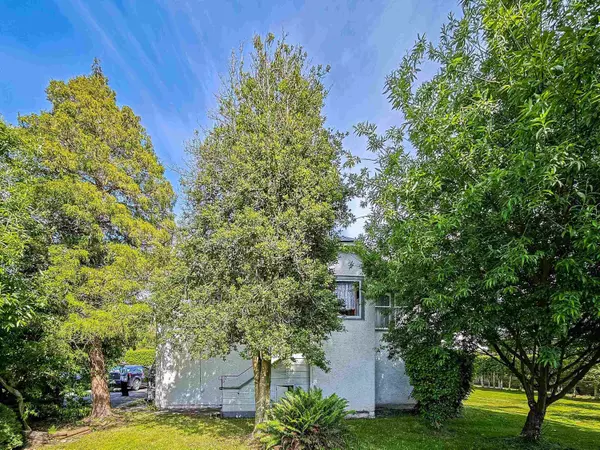 Richmond, BC V6Y 2E3,8340 No. 3 RD