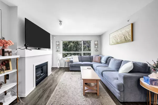 Port Moody, BC V3H 5L3,700 Klahanie DR #422