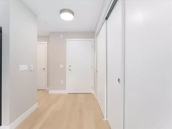 Maple Ridge, BC V2X 3Y8,22562 121 AVE #314