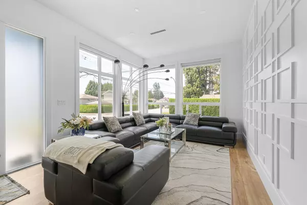 Pitt Meadows, BC V3Y 2H3,12310 189a ST