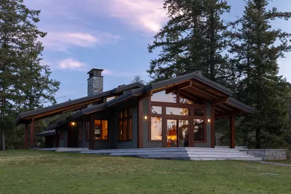 B Turnagain IS Halfmoon Bay, BC V7Z 1B7