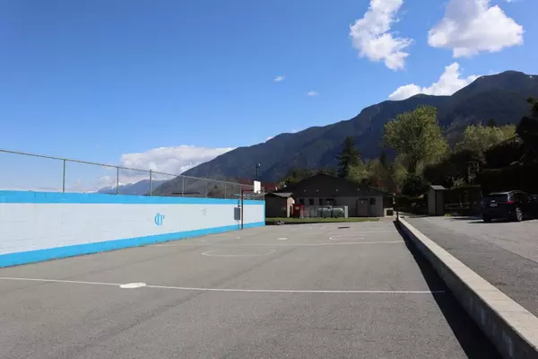 1436 Frost RD #58 Cultus Lake, BC V2R 4X8