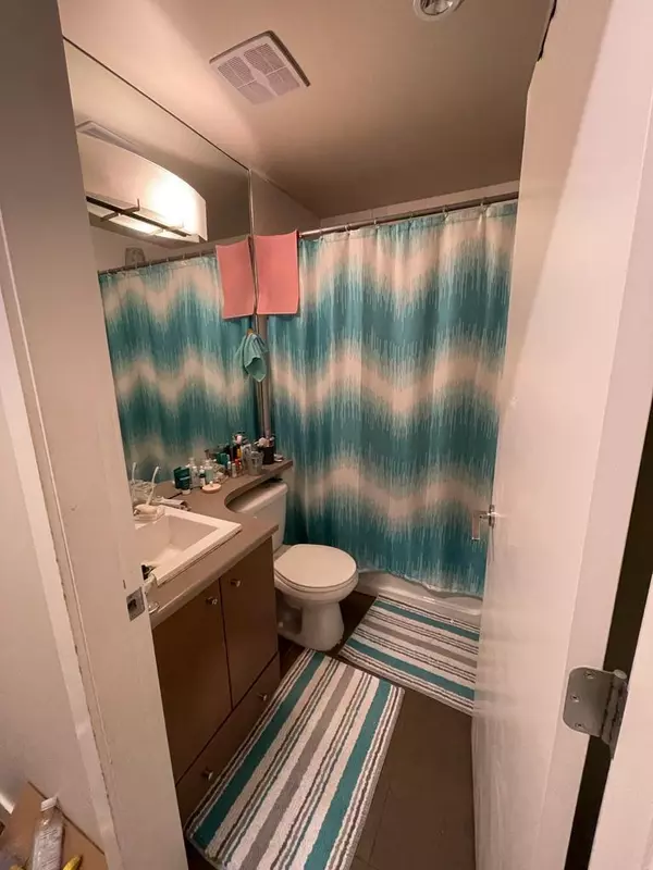 Squamish, BC V8B 0S8,37841 Cleveland AVE #205