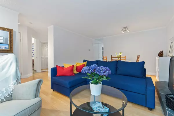 North Vancouver, BC V7H 2R8,828 Nicolum CT