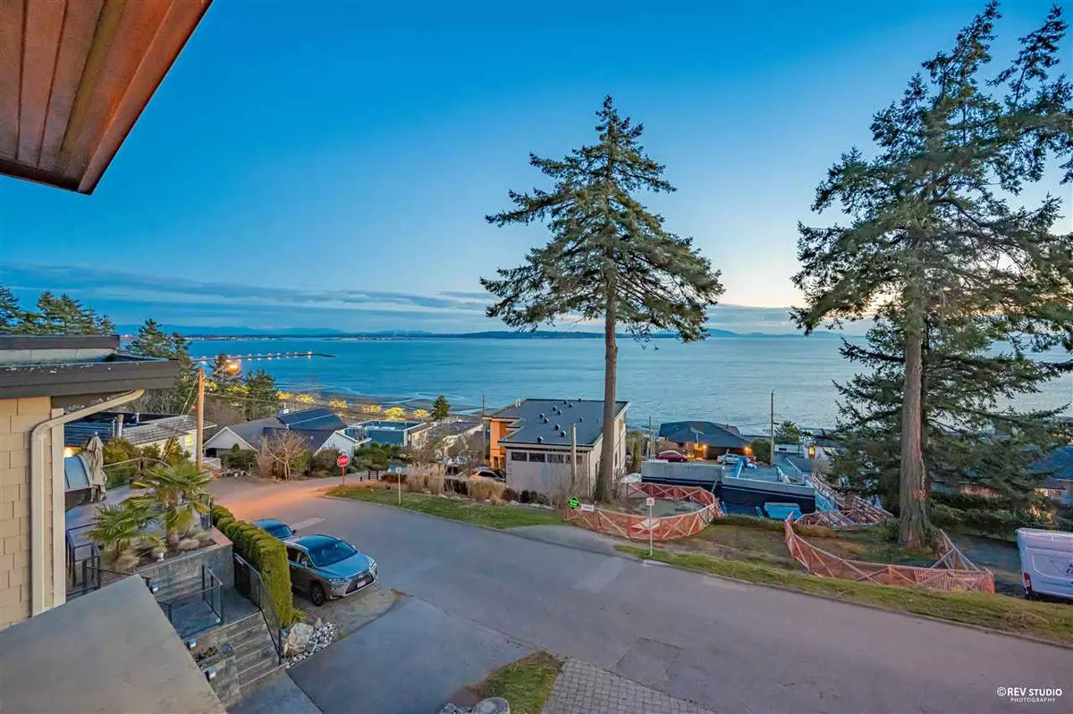 White Rock, BC V4B 2X5,14523 Magdalen AVE