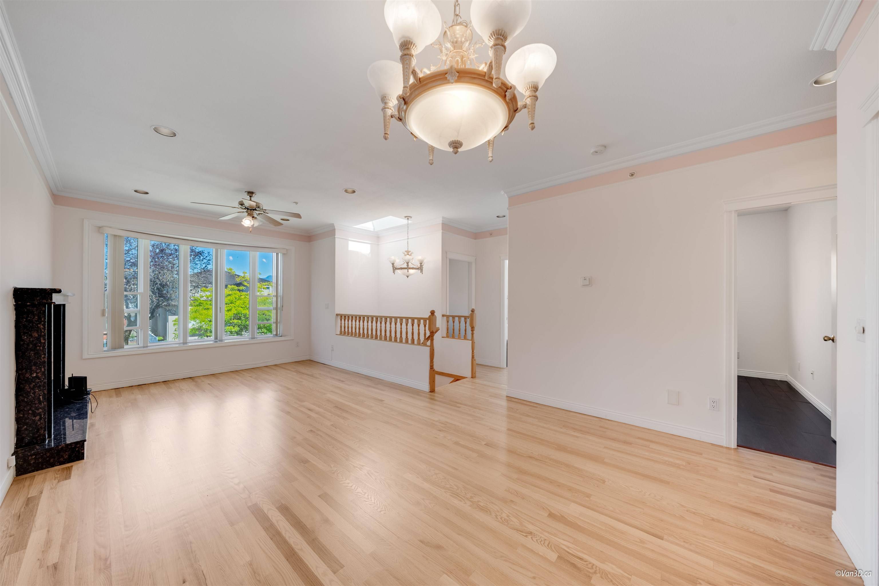 Vancouver, BC V5R 1K2,3534 E 25th AVE