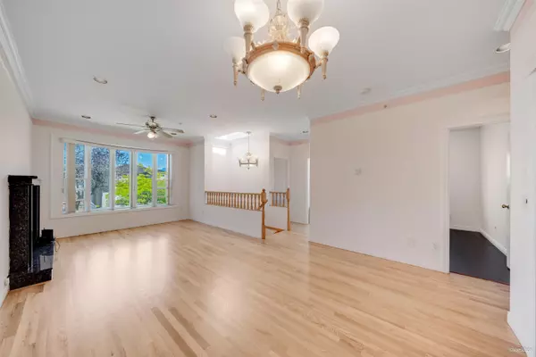 Vancouver, BC V5R 1K2,3534 E 25th AVE