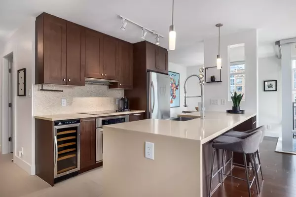 Vancouver, BC V6B 0H7,888 Homer ST #1606