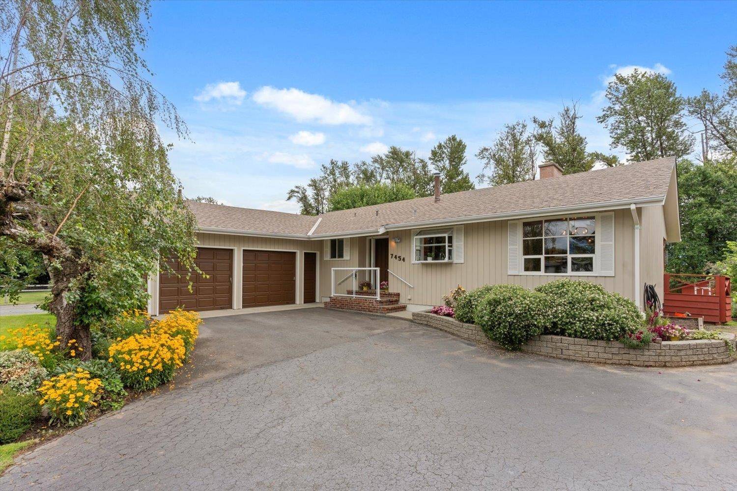 7454 Leary CRES, Chilliwack, BC V2R 3H4