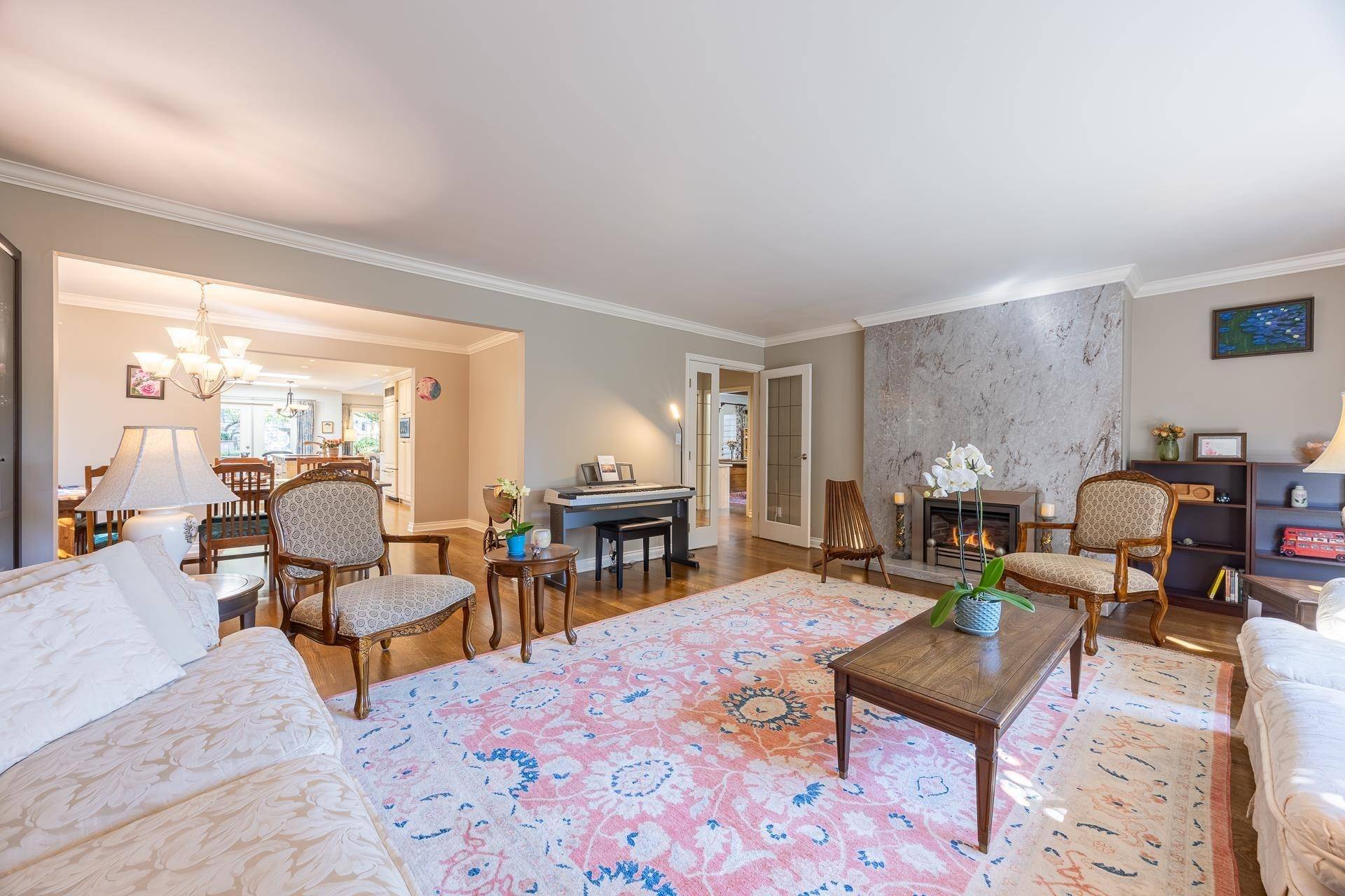 West Vancouver, BC V7T 1W9,539 Newcroft PL