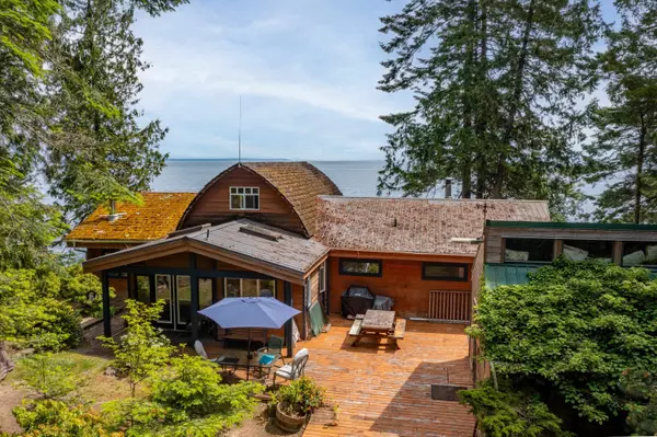 119 Island Park DR Galiano Island, BC V0N 1P0