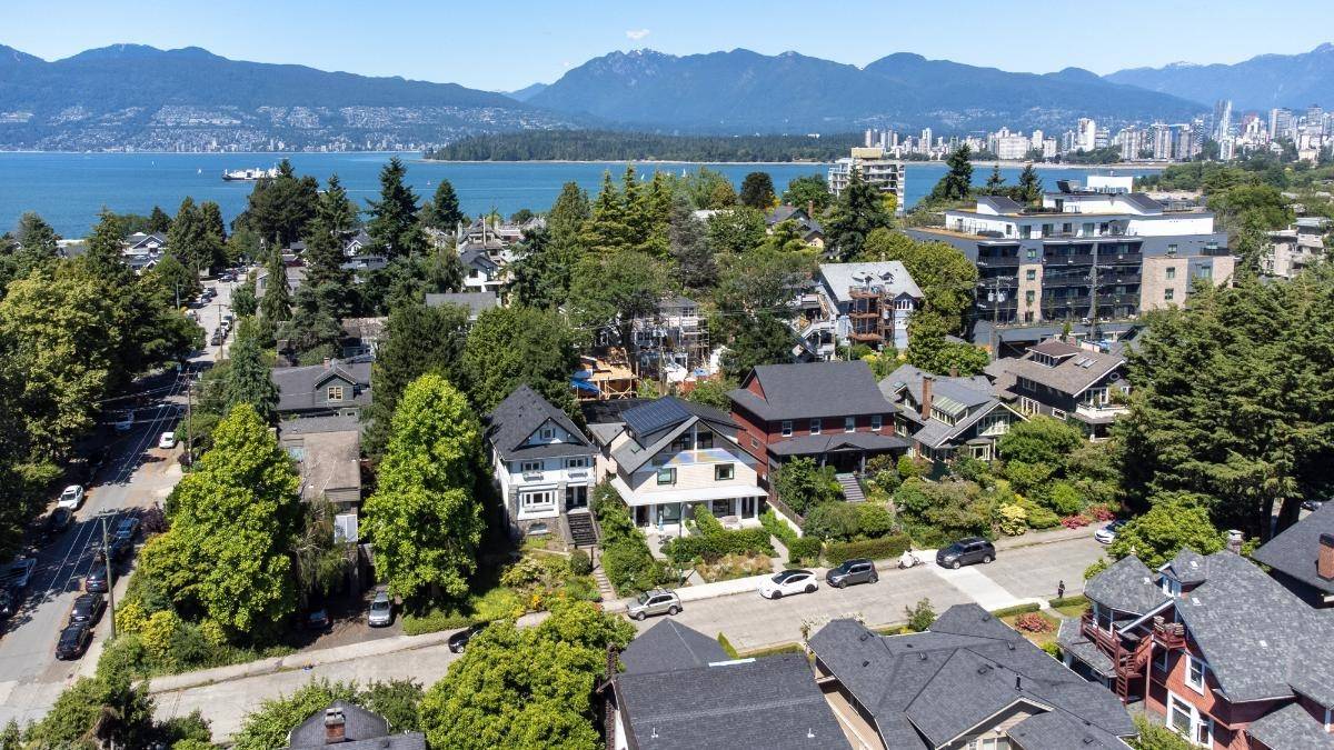 Vancouver, BC V6K 1M2,2575 W 3rd AVE