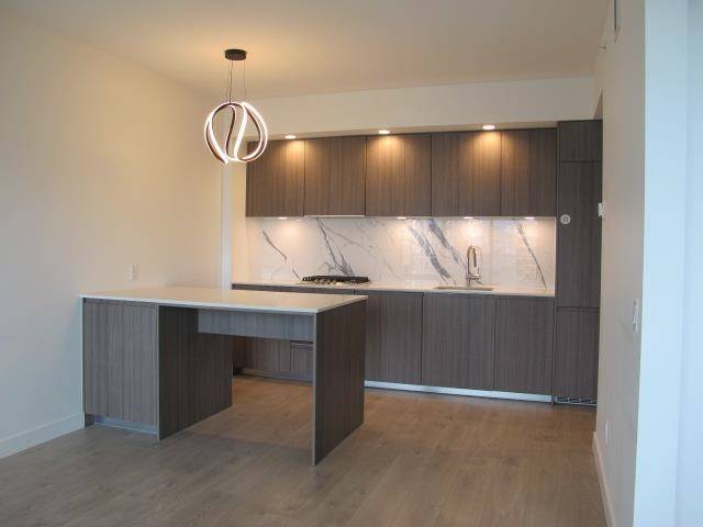Burnaby, BC V5H 0K4,6463 Silver AVE #2210