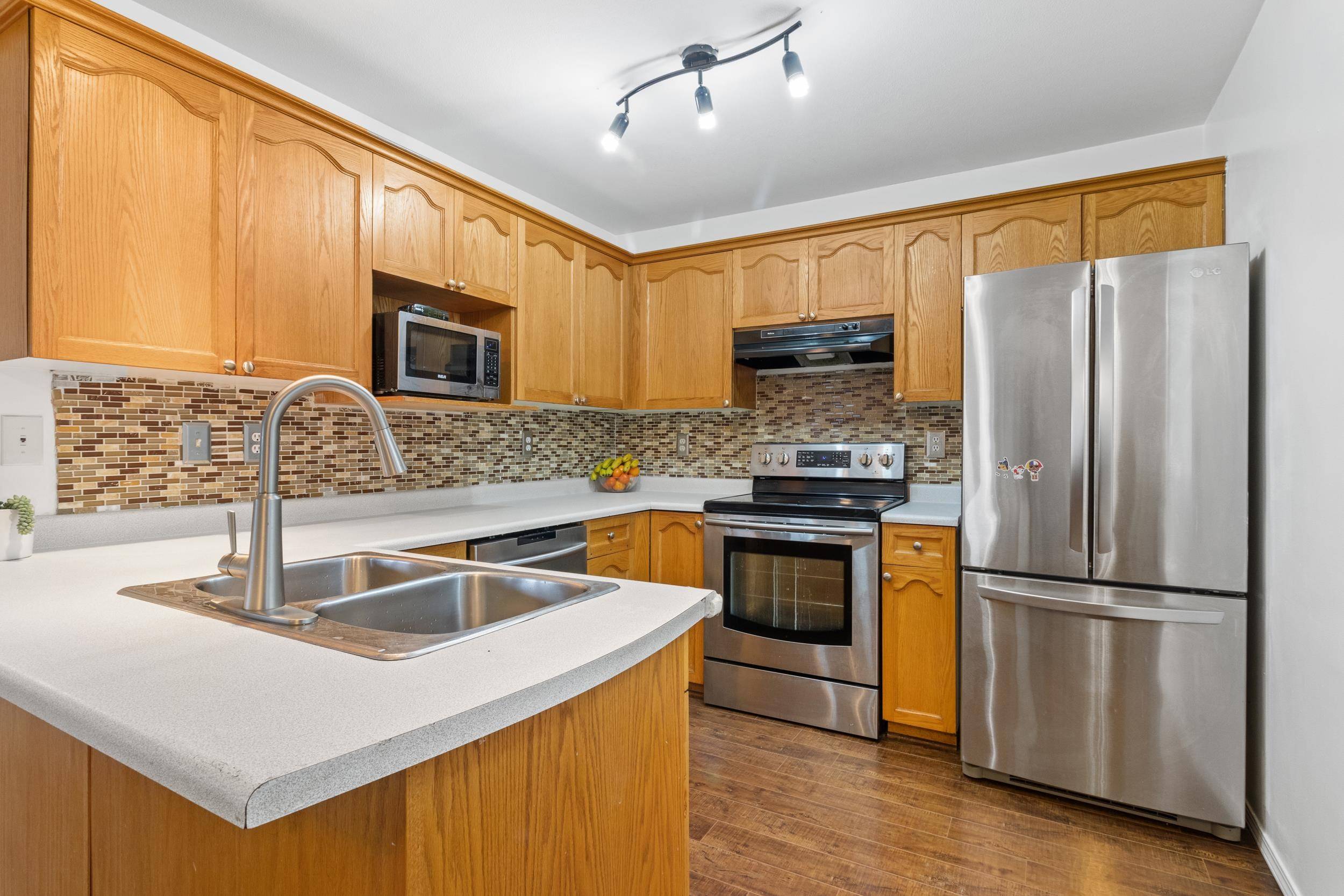 Chilliwack, BC V2R 1C3,5915 Vedder RD #25