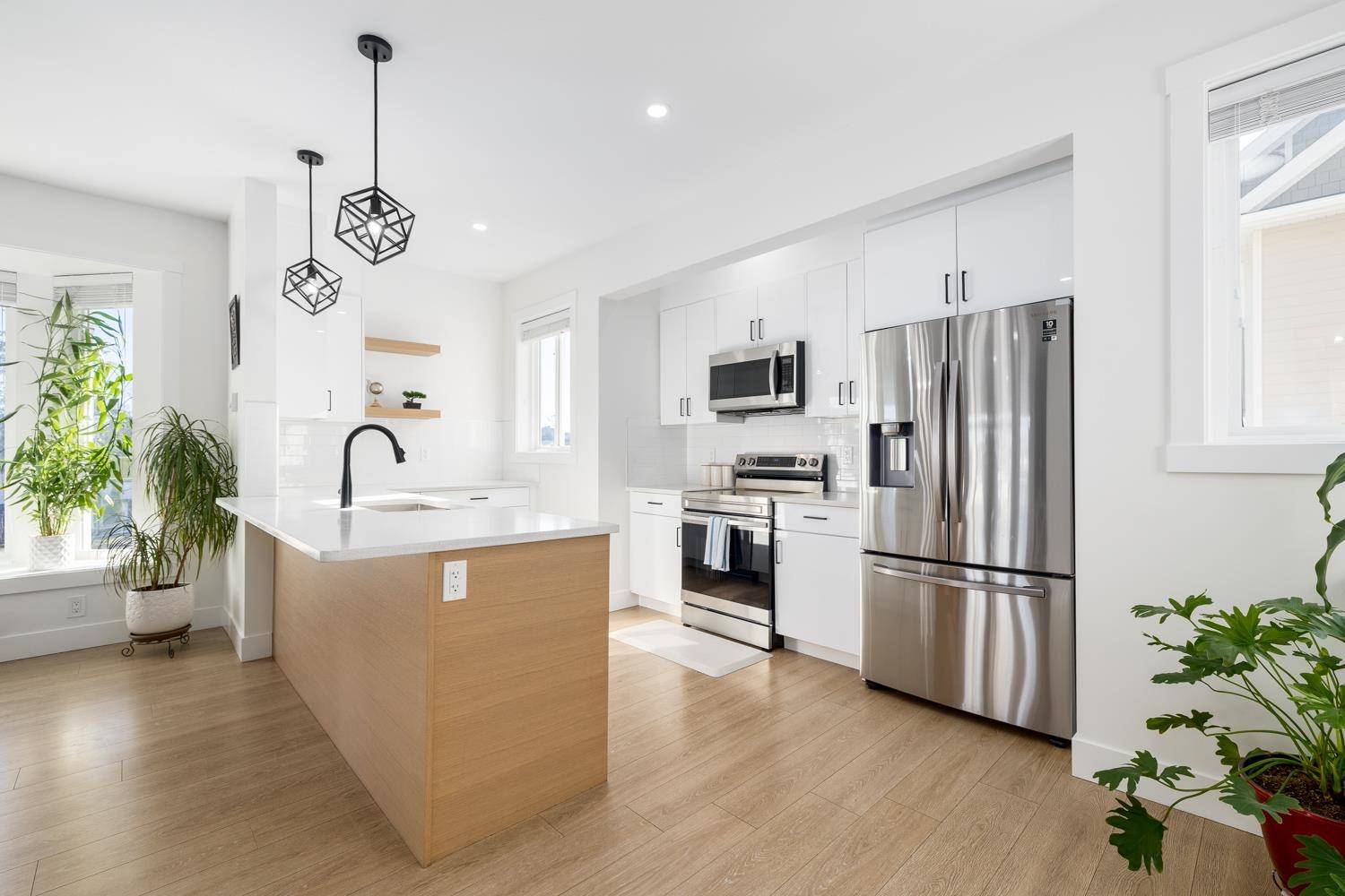 5780 174 ST #5 Surrey, BC V3S 7K3