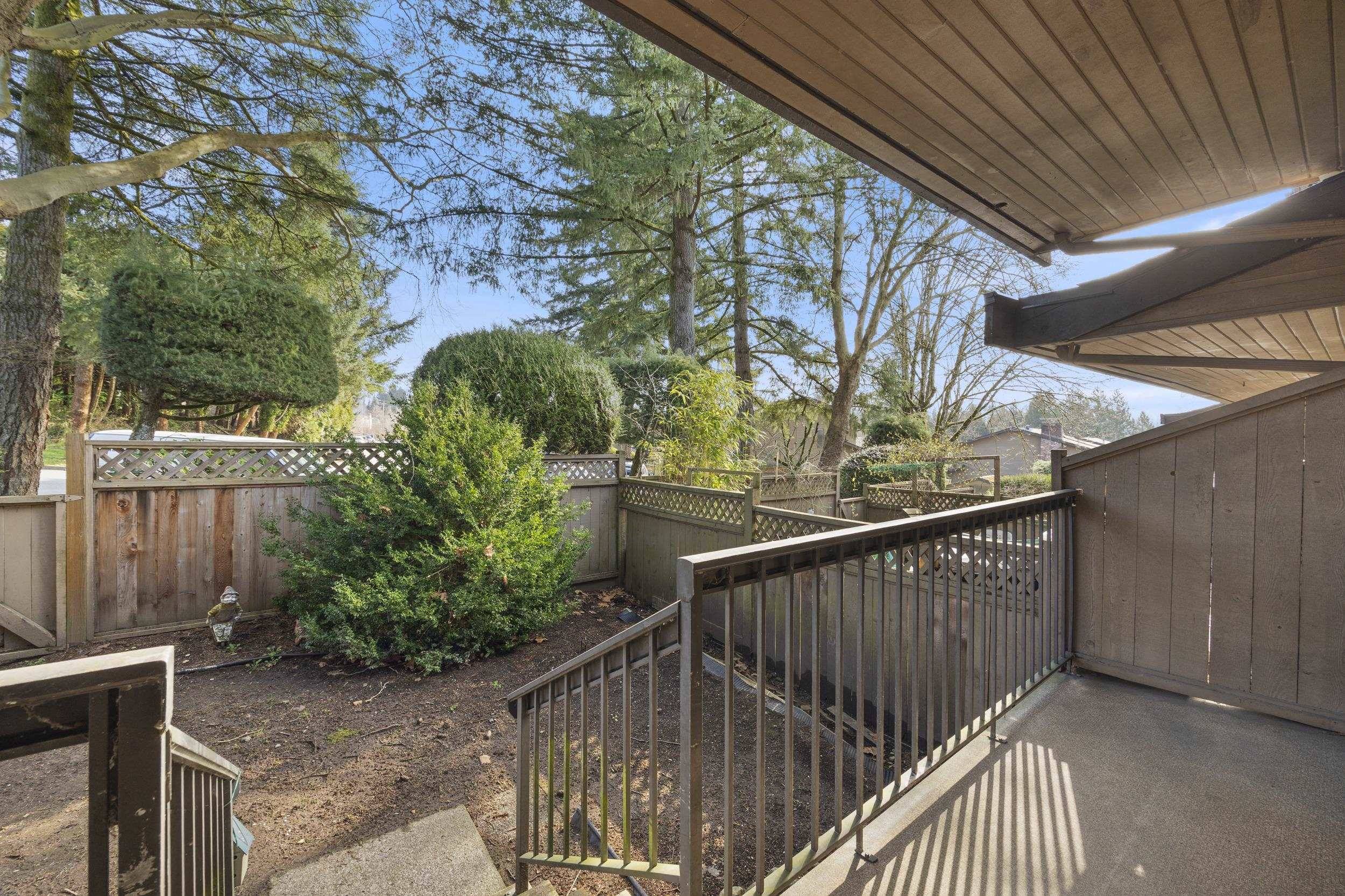 Burnaby, BC V5B 4R2,2620 Moorcroft CT