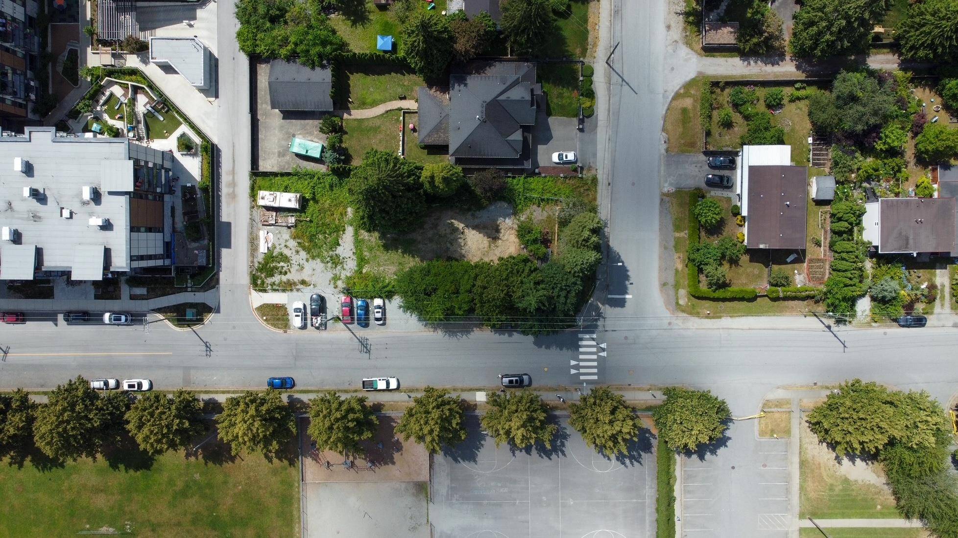 Port Coquitlam, BC V3C 2B1,2116 Salisbury AVE