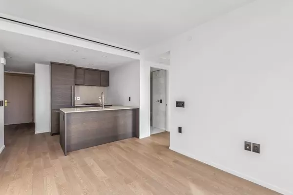 Vancouver, BC V6G 1B9,1408 Robson ST #1901