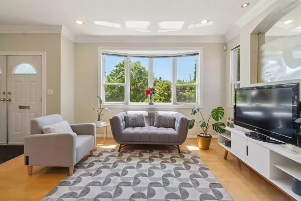 1303 W 67th AVE, Vancouver, BC V6P 2T3