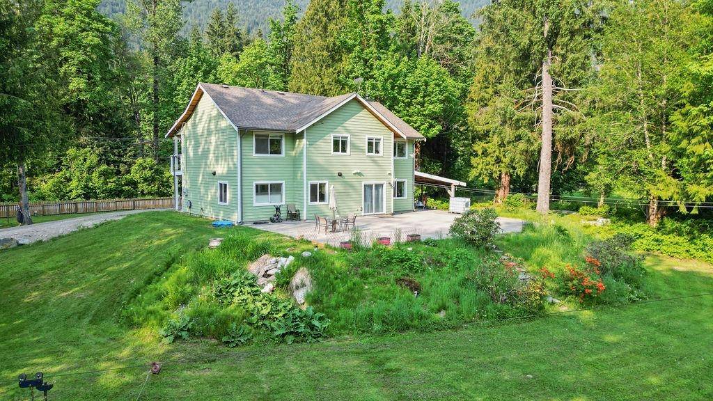 14605 Squamish Valley RD, Squamish, BC V0N 1H0