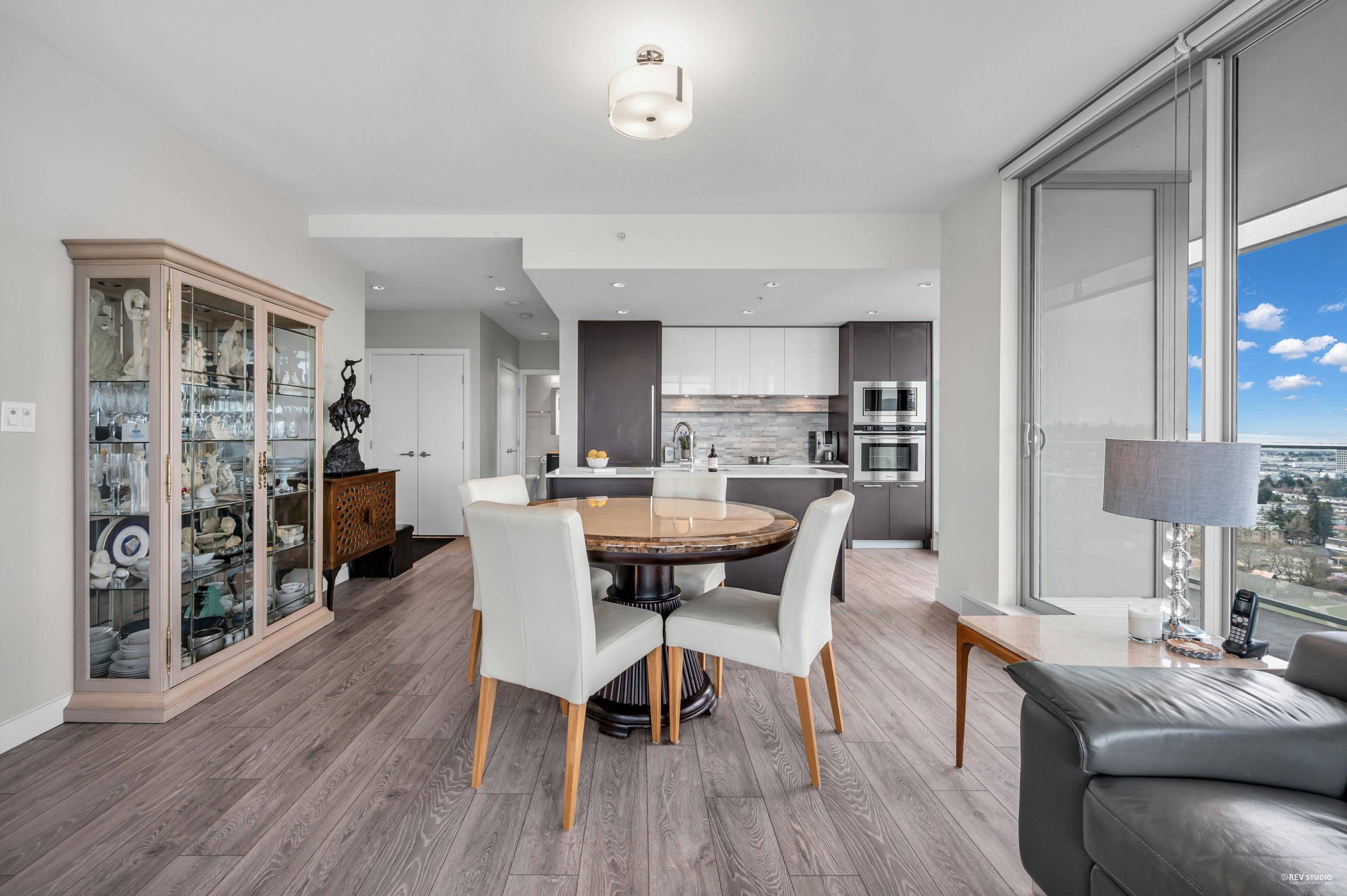 Vancouver, BC V5X 0C9,8031 Nunavut LN #2501