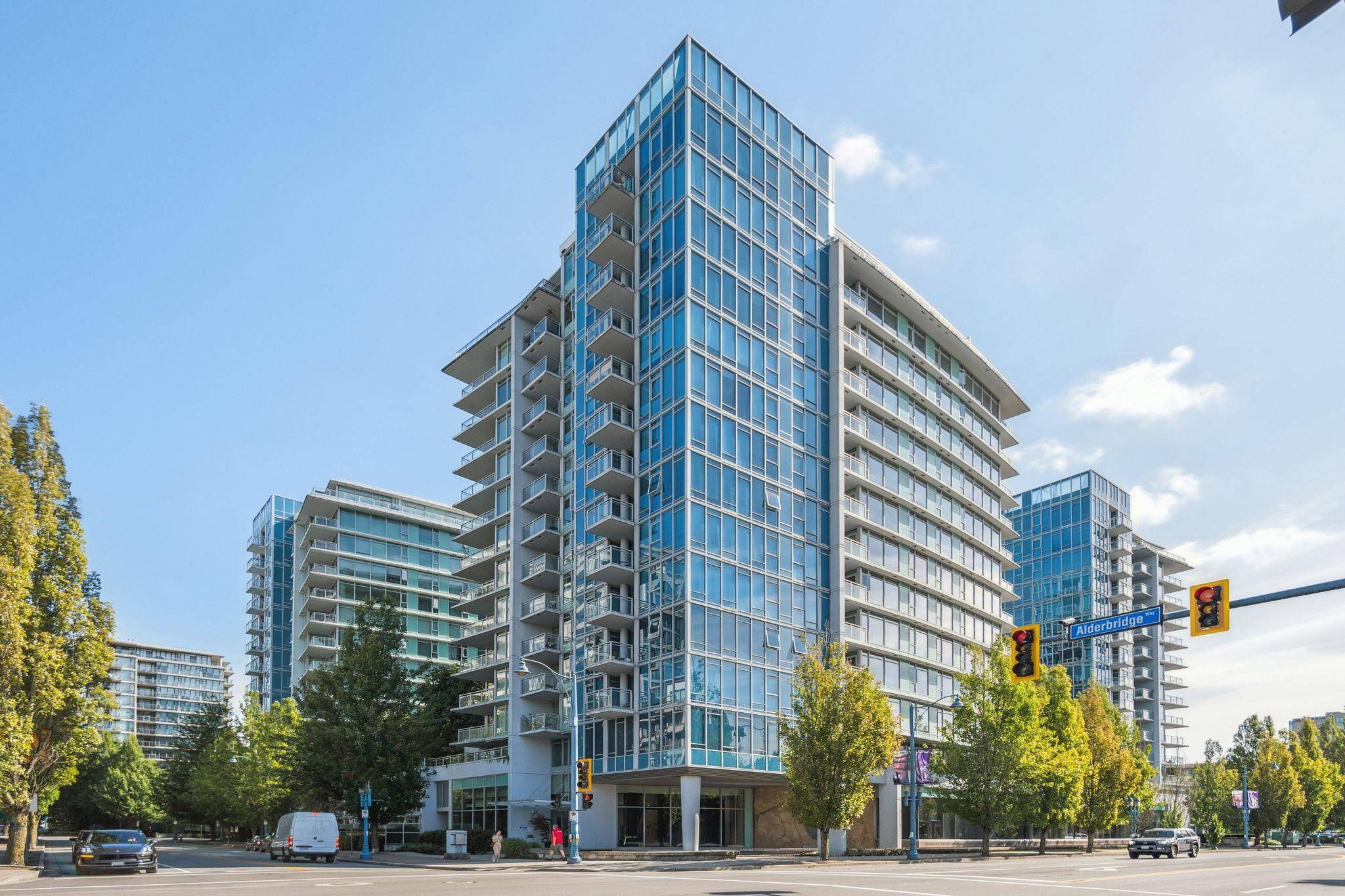 7371 Westminster HWY #1708, Richmond, BC V6X 0B4