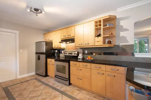 Maple Ridge, BC V2X 2N9,20899 Camwood AVE