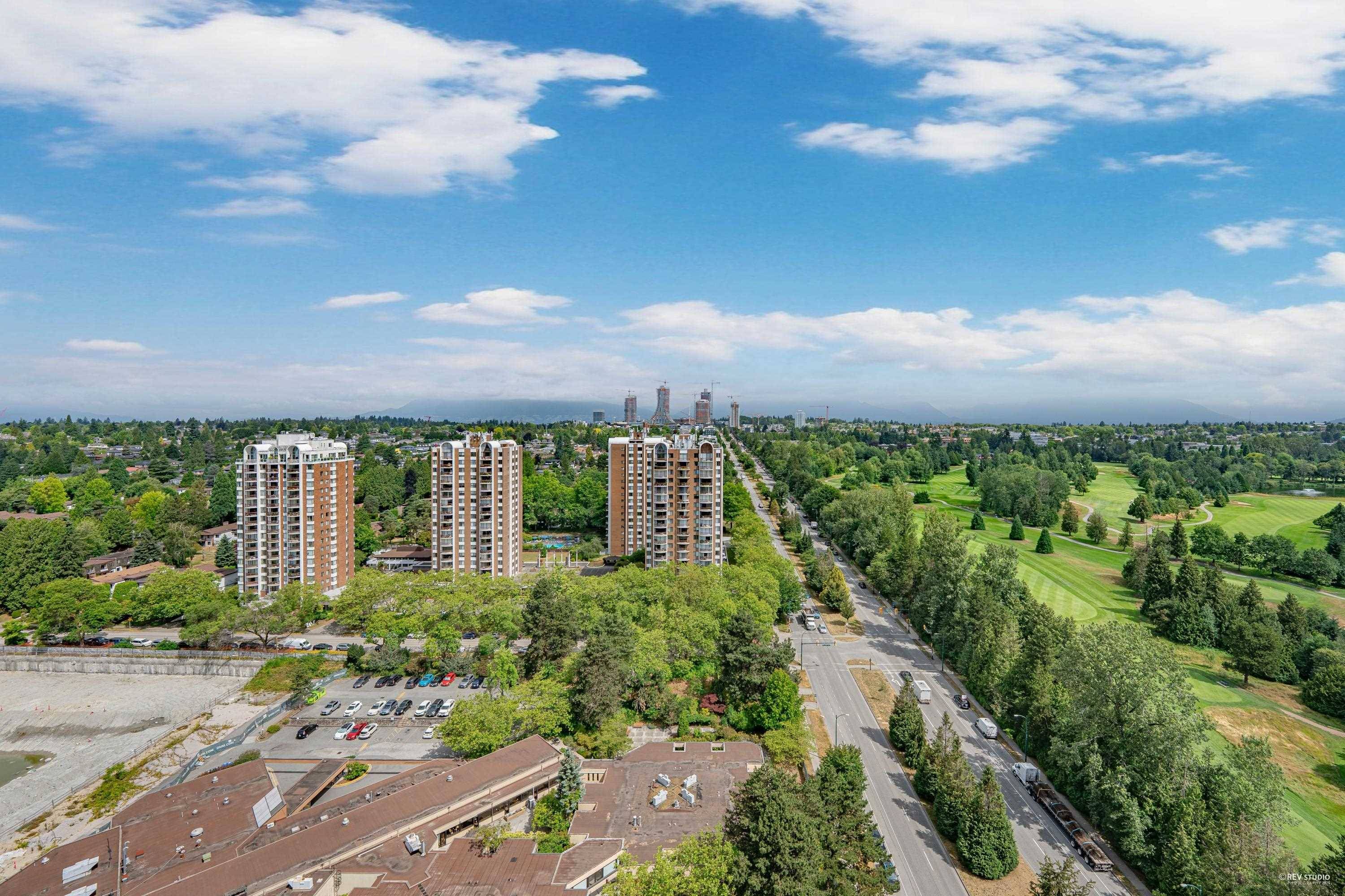 Vancouver, BC V6P 0J8,7433 Cambie ST #2302