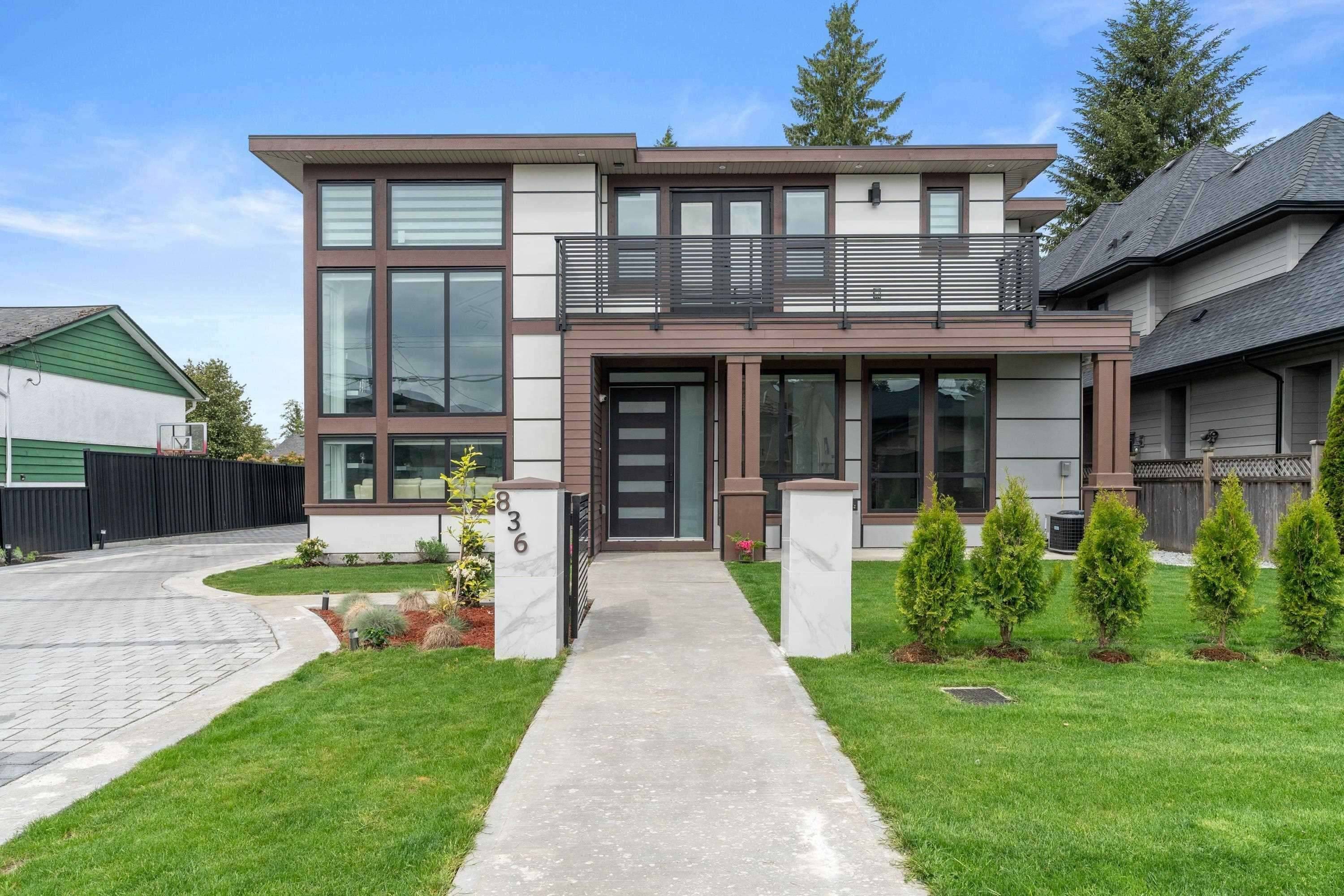 836 Macintosh ST, Coquitlam, BC V3J 4Z2