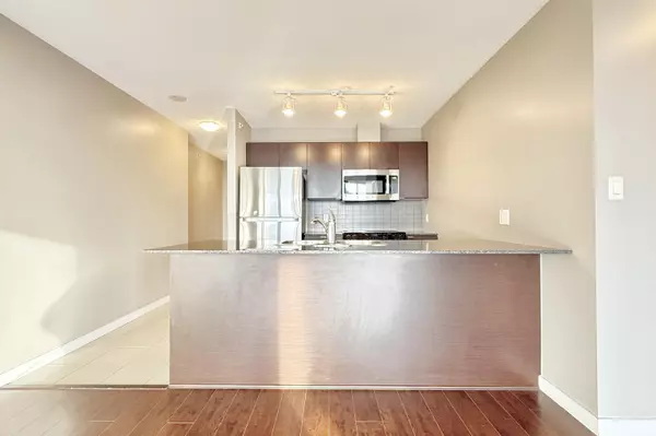 Surrey, BC V3T 0A8,13618 100 AVE #2202