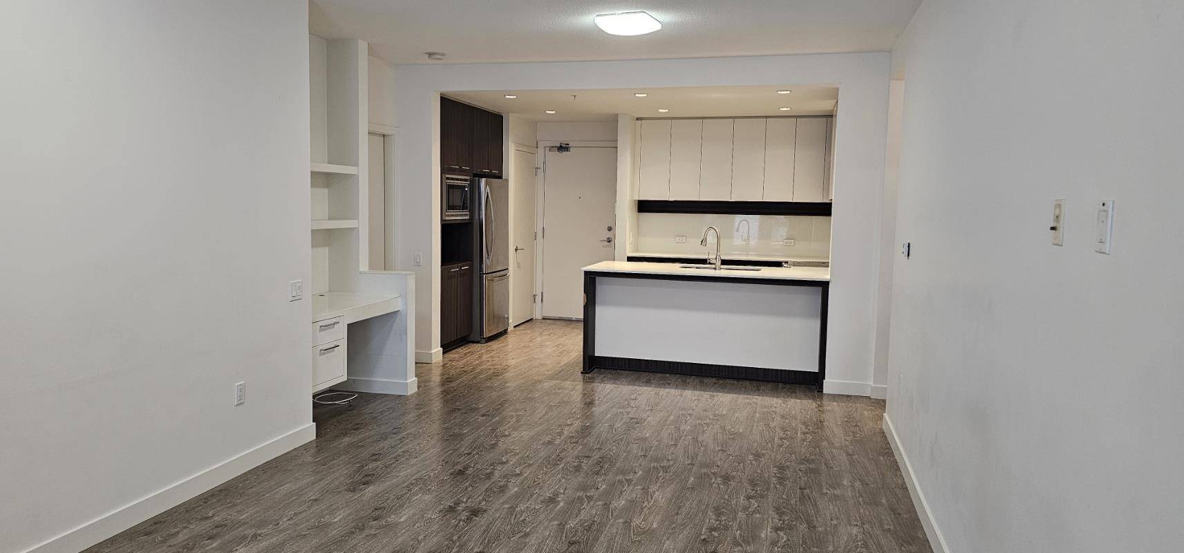 Burnaby, BC V5A 0B3,9250 University High ST #108