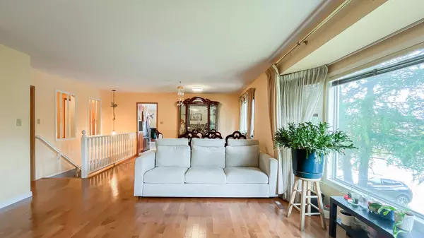Surrey, BC V3V 7K9,9392 139 ST