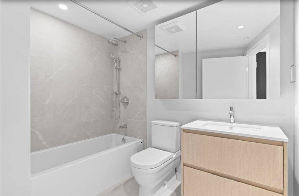 North Vancouver, BC V7J 0E6,1500 Fern St ST #1808