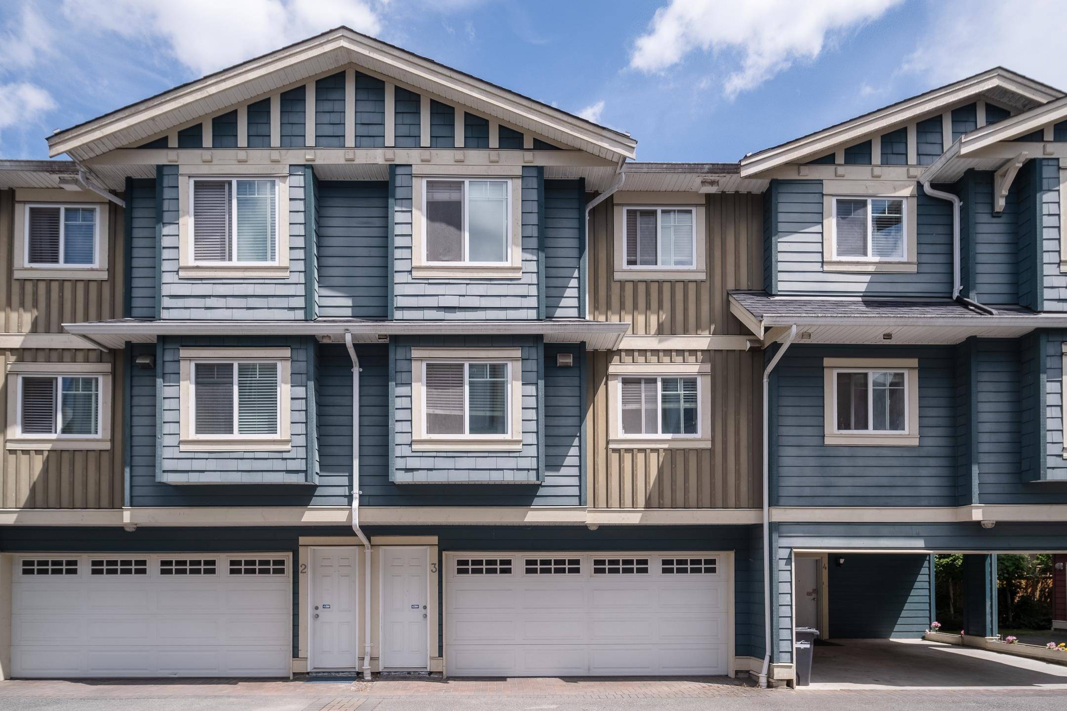 9800 Alberta RD #3, Richmond, BC V6Y 1T6