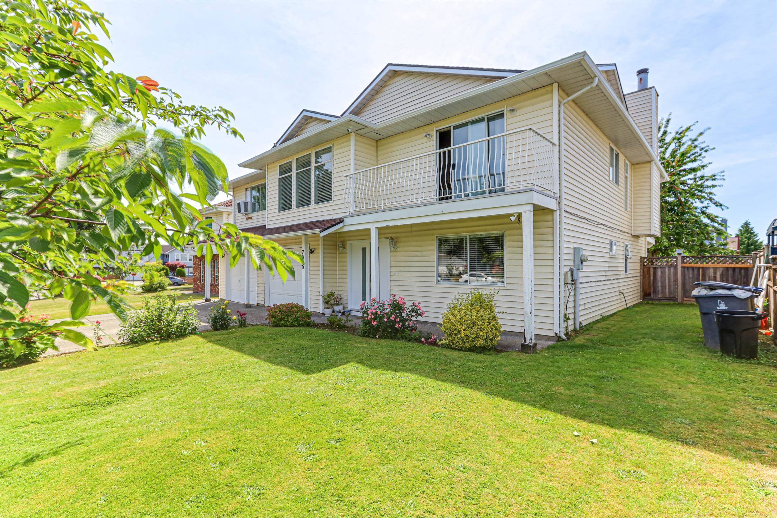 Surrey, BC V3W 9P6,7565 123a ST