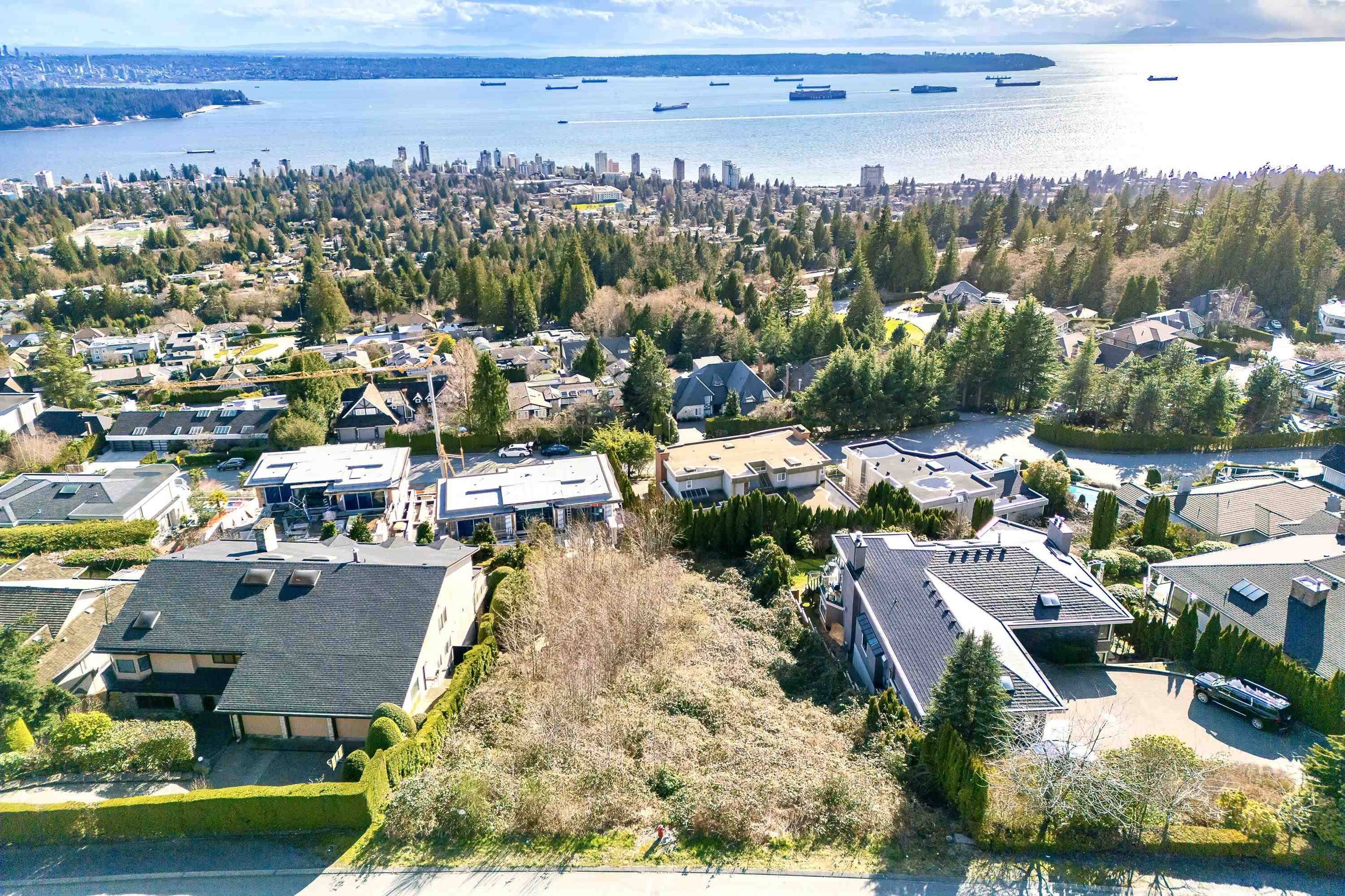 West Vancouver, BC V0V 0V0,1484 Camridge RD