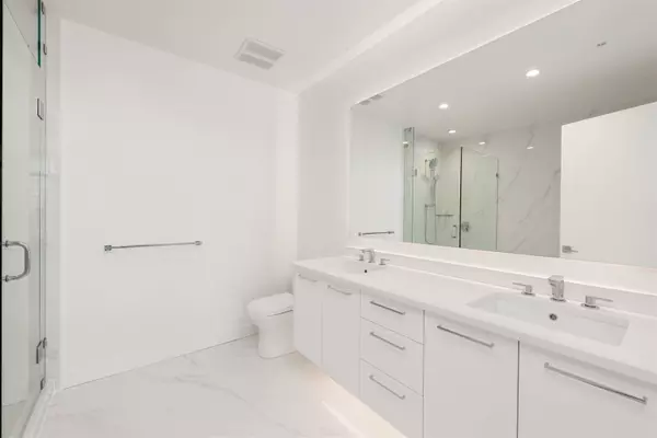 1588 Johnston ST #2503 White Rock, BC V4B 0C5