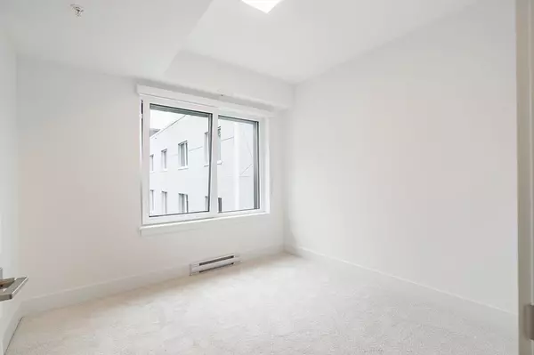 2085 E 1st AVE #109 Vancouver, BC V5N 1B6